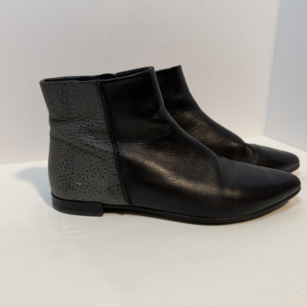 ECCO Pointy Toe Ballerina Booties Size 7 Black Gray Leather Flat EU 39